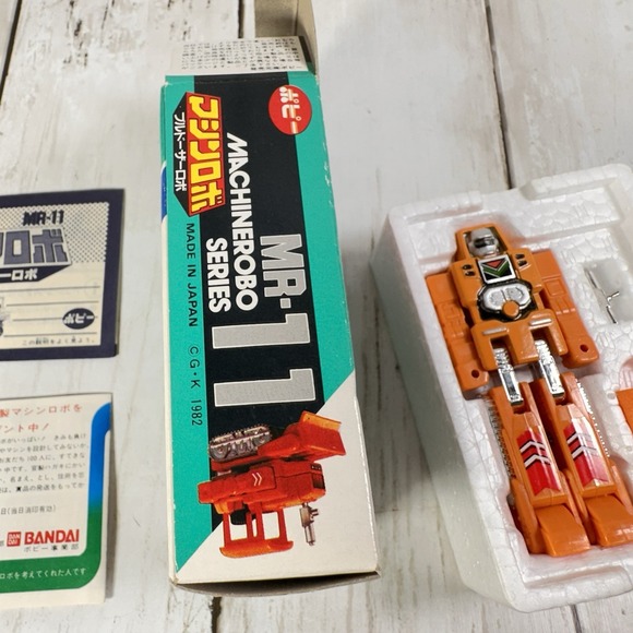 Machine Robo MR-11‎ Bulldozer Robo Mr. Dozer Figure Bandai Poppy GOBOTS 1982